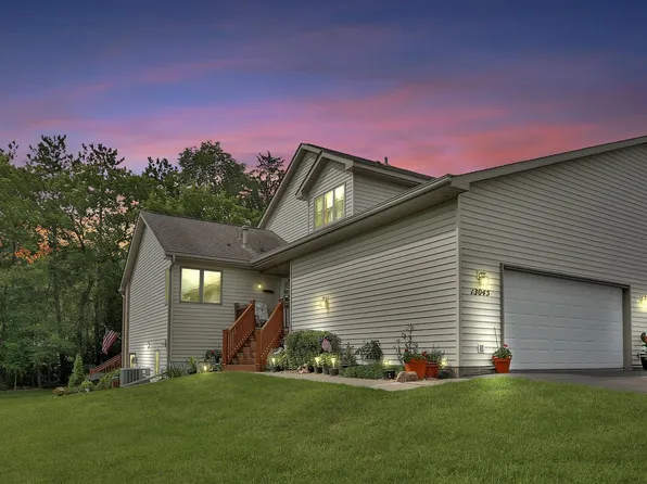 13045 Mulligan Cir, Lindstrom, MN 55045