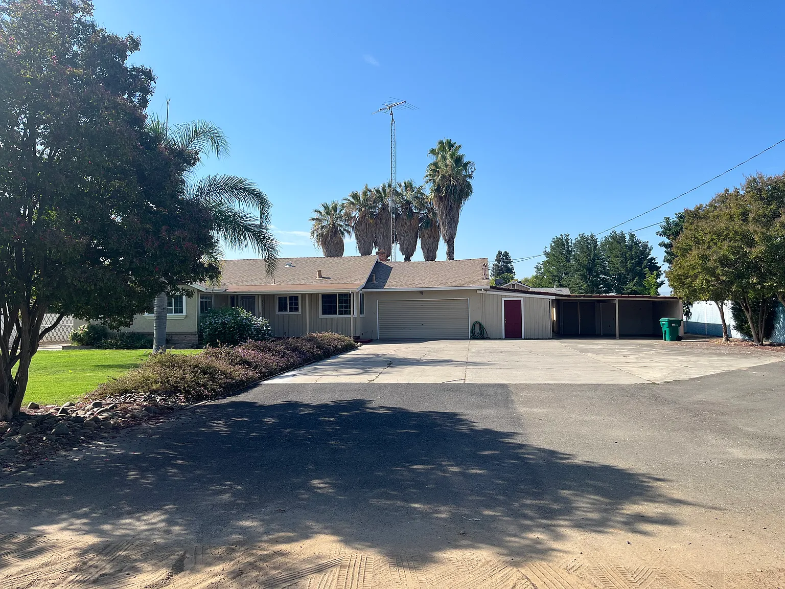 E Woodward Ave, Manteca — Photo 2