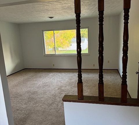 3rd image of 915 S Chapel St APT 4