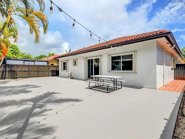 15548 SW 19th Ln — Photo 22