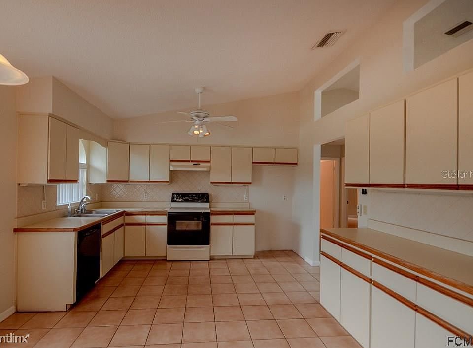 1st image of 136R Pepperdine Dr
