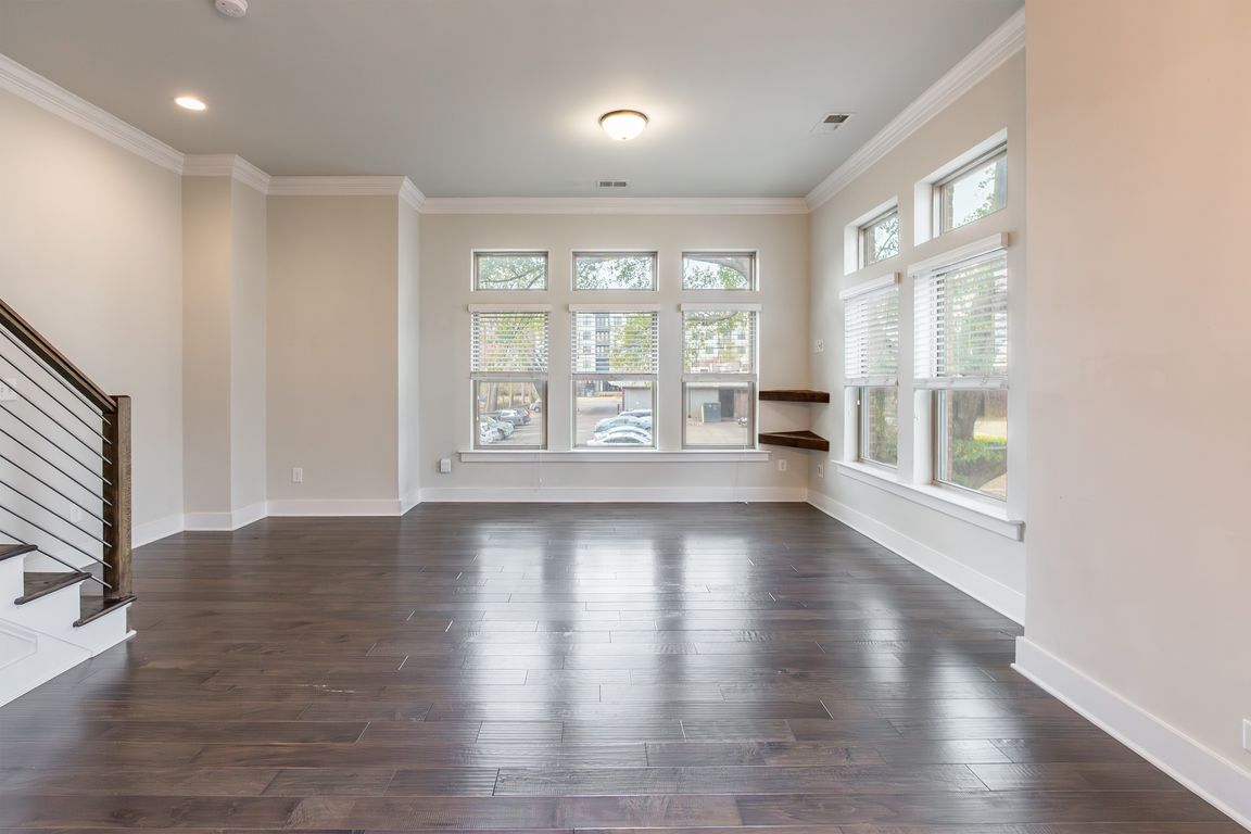 next background image