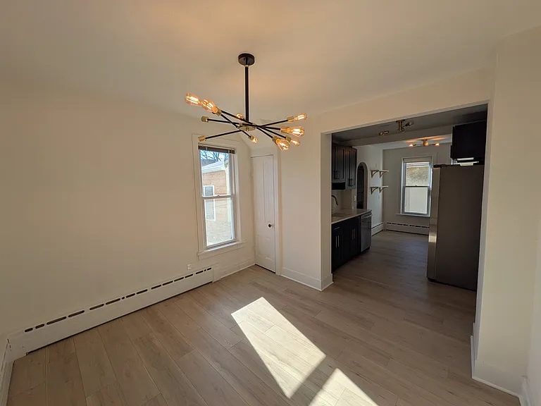 1516 Lee St — Photo 26