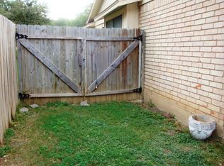 12118 Woodsrim St, Live Oak, TX 78233