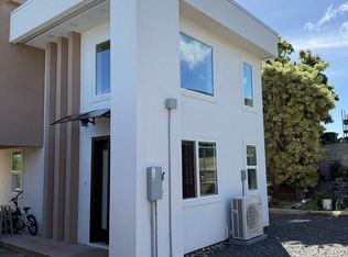 2226 Noah St #1, Honolulu, HI 96816