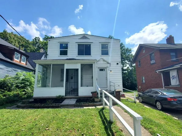 412 N Wayne Ave, Wyoming, OH 45215