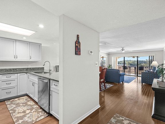 4th image of 4440 Nassau Ct. #306D