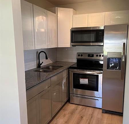 2nd image of 152 Easthampton G