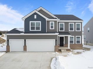 54628 Mockingbird Dr, New Baltimore, MI 48047