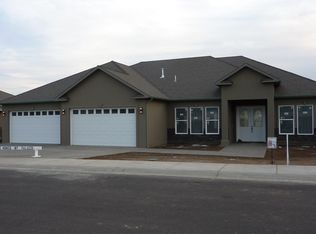 7504 Lyons Ln #15, Yakima, WA 98903