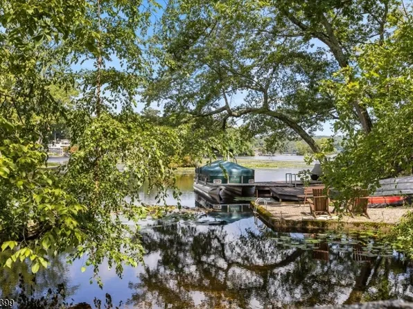105 S Shore Rd, Byram Twp., NJ 07821