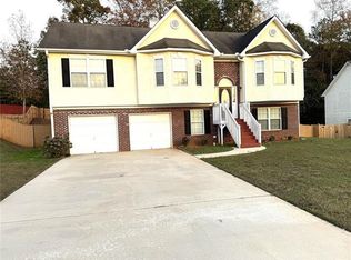 167 Peachtree Glen Dr, Ellenwood, GA 30294
