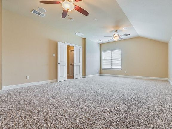 3rd image of 946 Brook Forest Ln