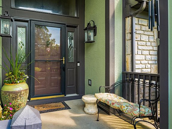 5th image of 12638 Oakmere Dr