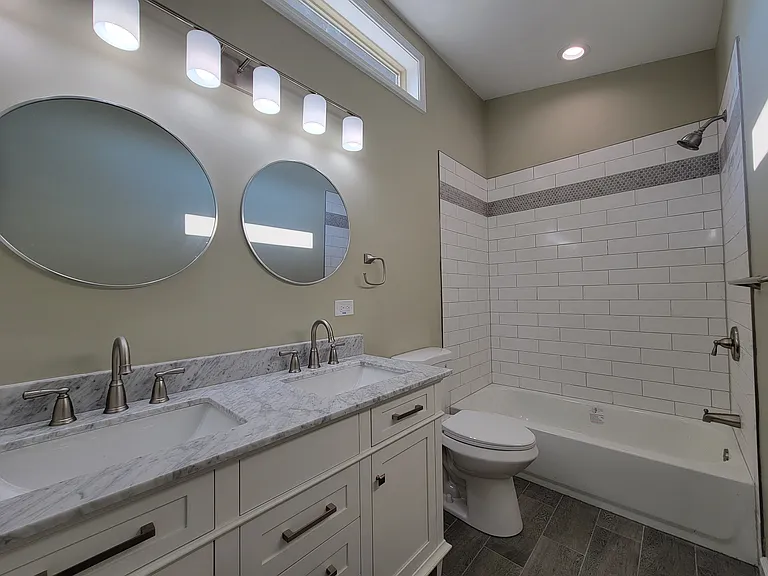 2nd floor bathroom