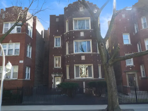 8223 S Ingleside Ave, Chicago, IL 60619