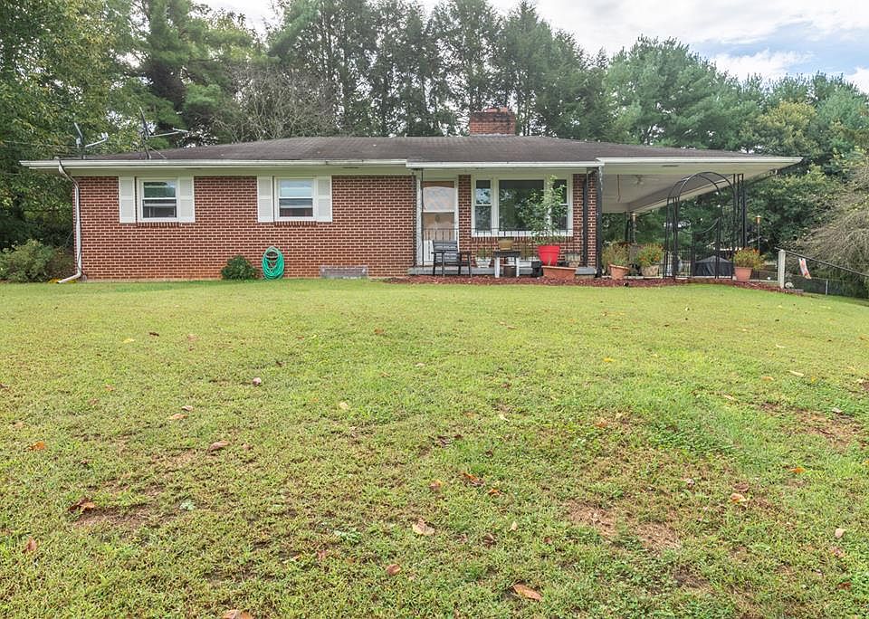 1st image of 22727 Aven Ln