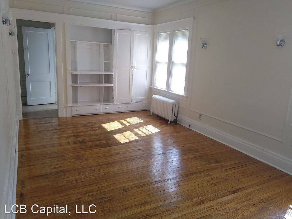 1st image of 1558 Elmwood Ave
