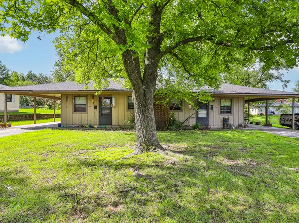 210 W Auburn Street, Bolivar, MO 65613