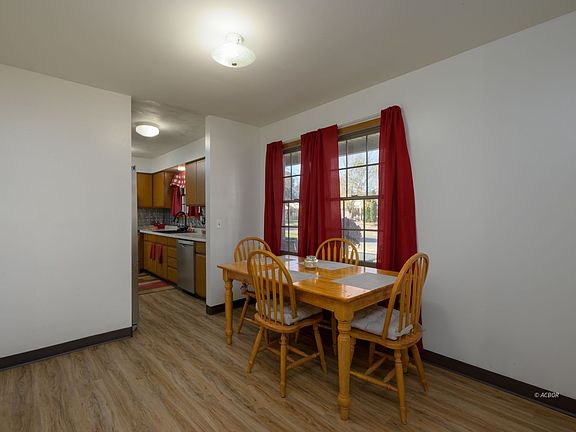 5th image of 55 Butternut Dr
