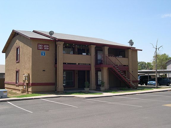 5th image of 465 W Ivyglen  ST.   Bldg. # 5 Street
