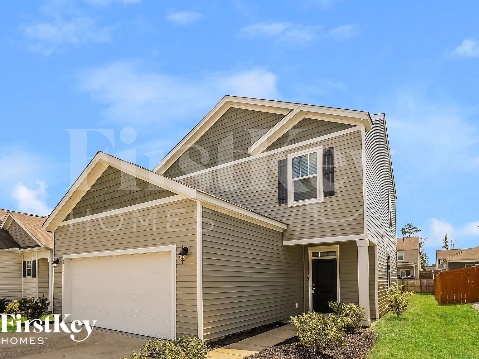 3 bed, 2.5 bath, 1704 sqft, $2,560 — Photo 2