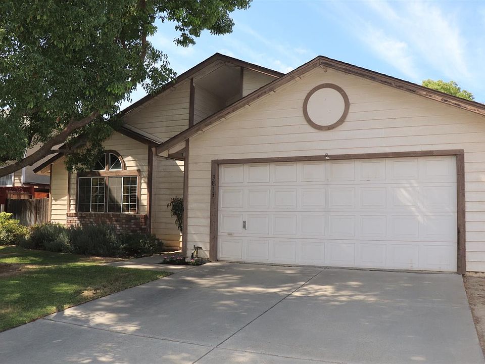 2nd image of 3813 Almond Grove Ln