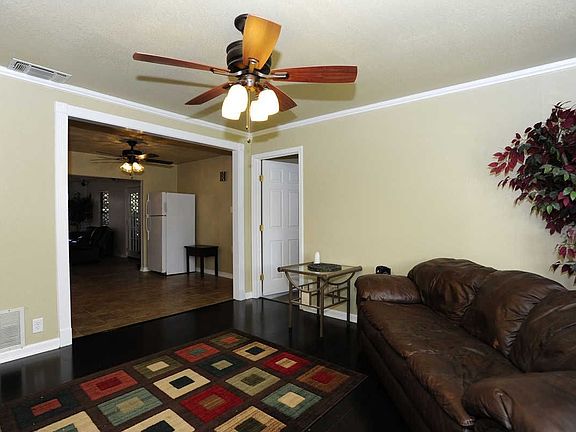 Living Room 4th View