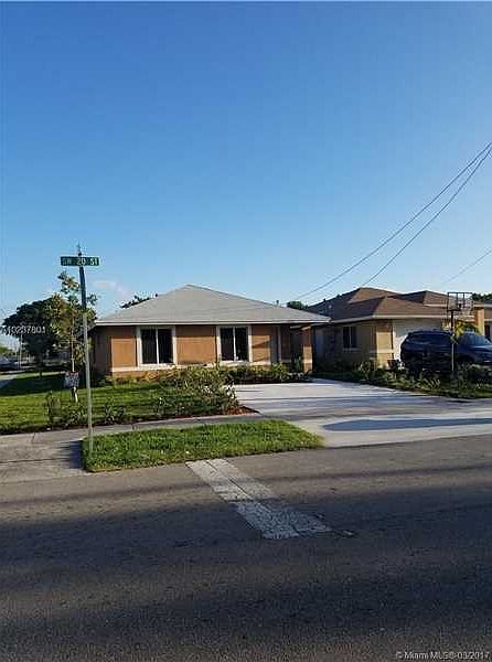1st image of 5779 SW 20th St