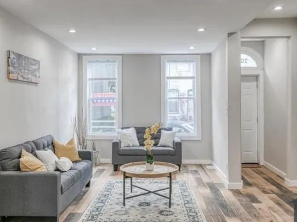 2021 W Oxford St, Philadelphia, PA 19121