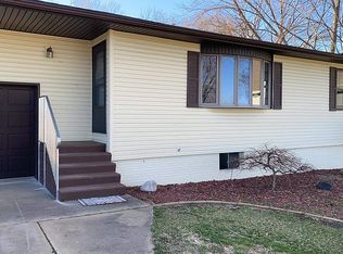 518 N Greenbrier Dr, Havana, IL