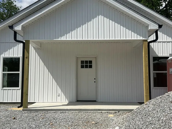 310 May St, Lawrenceburg, TN 38464