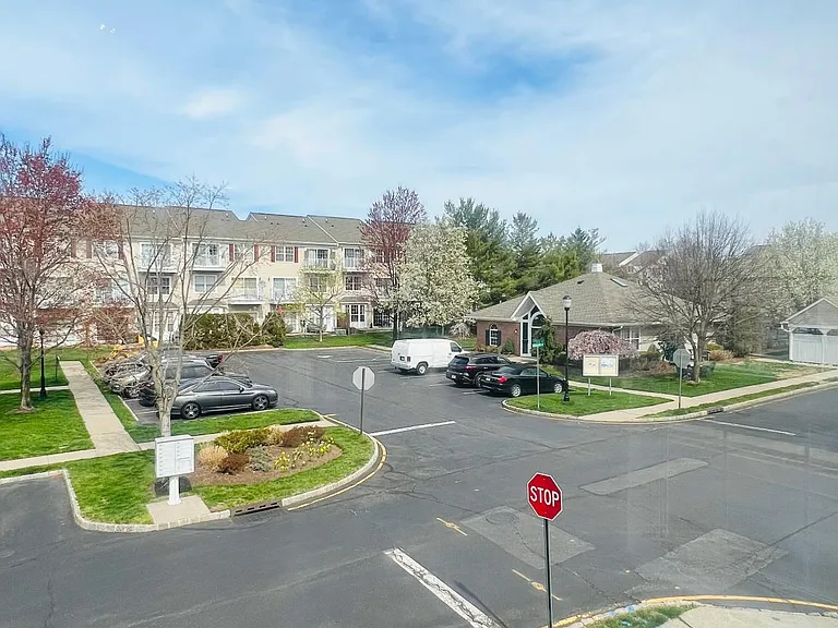 802 Firethorn Dr #802 — Photo 13