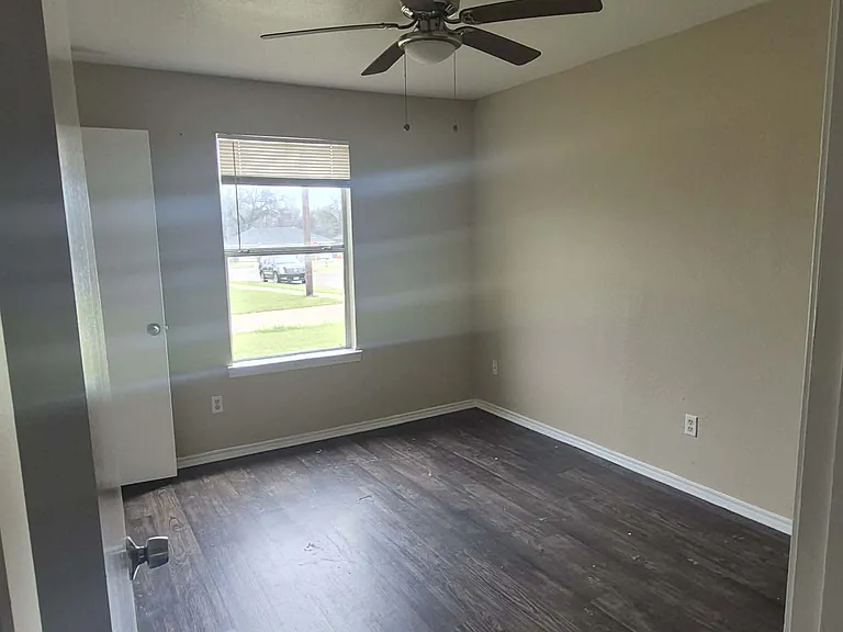 1502 Windward Dr #B — Photo 4