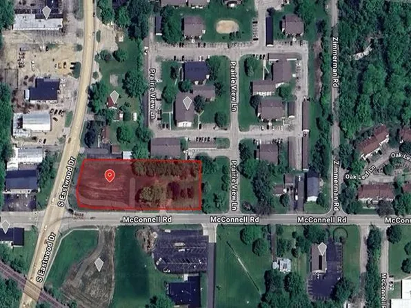 999 S Eastwood Dr, Woodstock, IL 60098