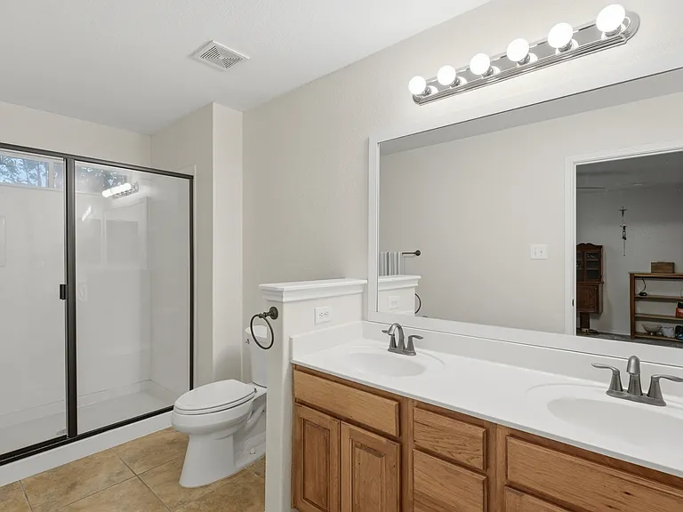 2909 Ashwood Rd — Photo 23