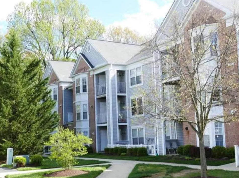 655 Burtons Cove Way #11