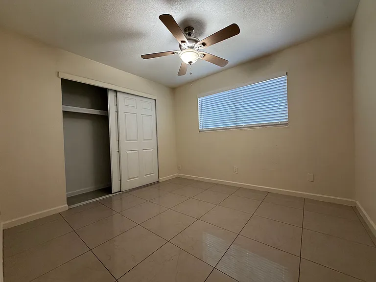1809 E Broadway Rd #6 — Photo 9
