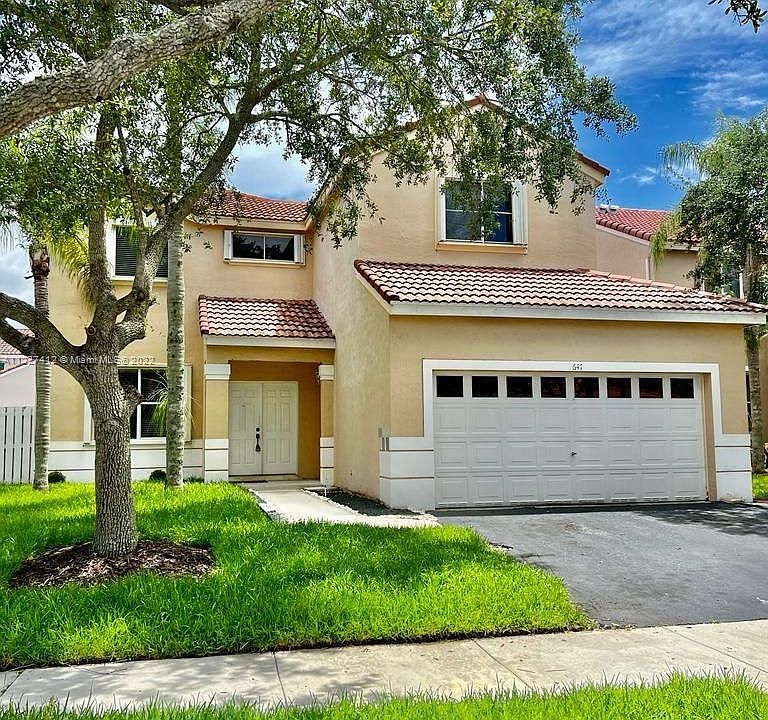 1st image of 647 Stanton Dr