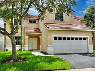 647 Stanton Dr, Fort Lauderdale, FL 33326