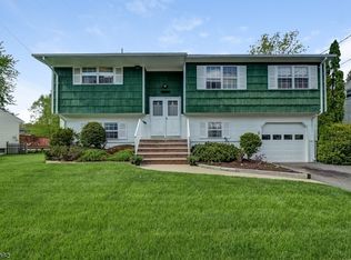 7 Marston Rd, Flanders, NJ 07836