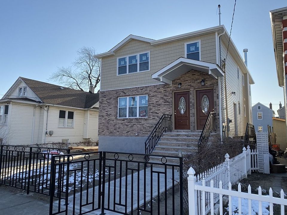 1st image of 16122 121st Ave #Royt
