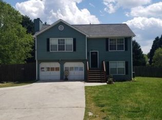 121 Grayson New Hope Rd, Grayson, GA 30017