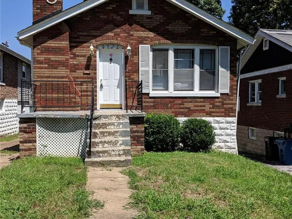 6937 Leedale Dr, Saint Louis, MO 63121