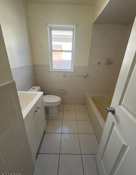 549 Hawthorne Ave #3 — Photo 11