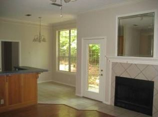 18615 Porsche Dr, Flint, TX 75762