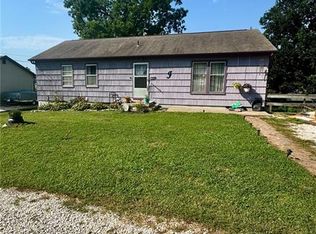 310 Boyd Dr, Louisiana, MO 63353