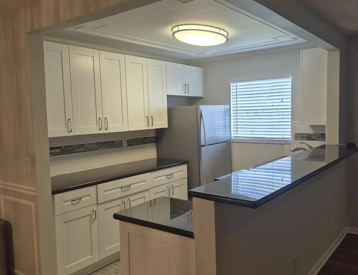 1 bed, 1.5 bath, 1080 sqft, $1,600 — Photo 2