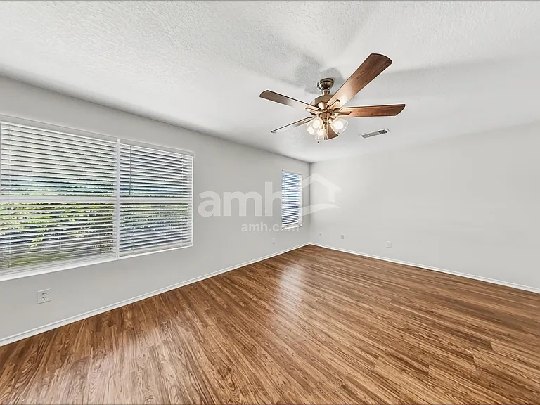 10055 Sungate Park — Photo 8