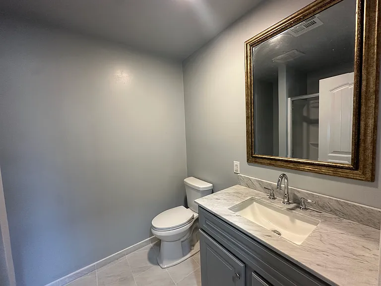 4825 Lincoln Ave — Photo 9